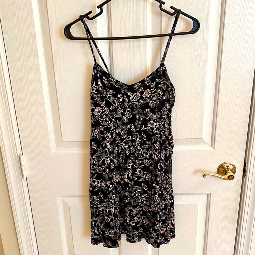 Love Culture Black Floral Pattern Dress Size S
